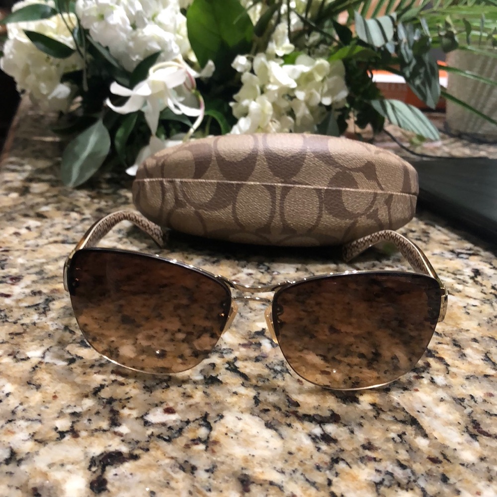 Coach Sunglasses 😎